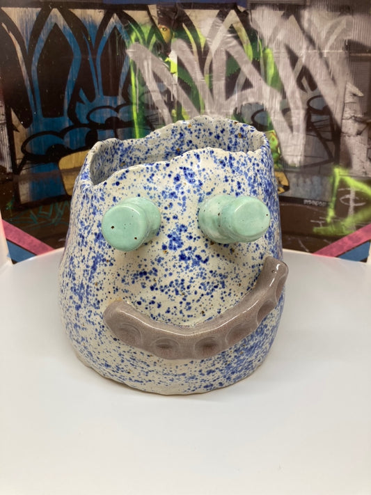 Face Vase: Not feeling blue (but speckled)